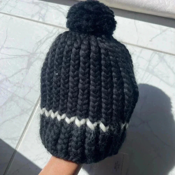 Wommelsdorff Wool Beanie| Grey - Picture 2 of 4